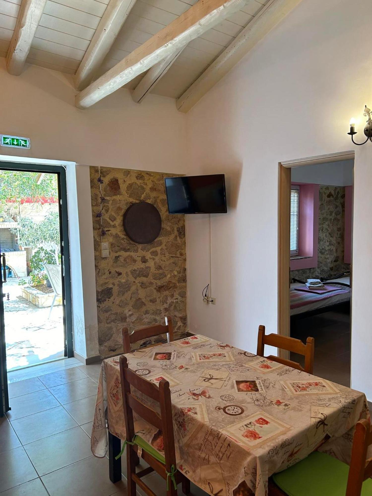 Sofia Apartments Παραλία Ιρίων Εξωτερικό φωτογραφία